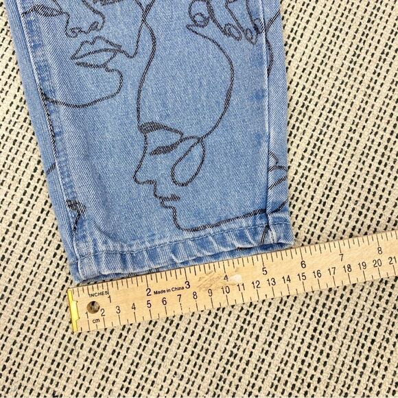 Missguided Faces Line Art Print High Rise Tapered Mom Jeans Blue 4P Petite - Picture 13 of 13